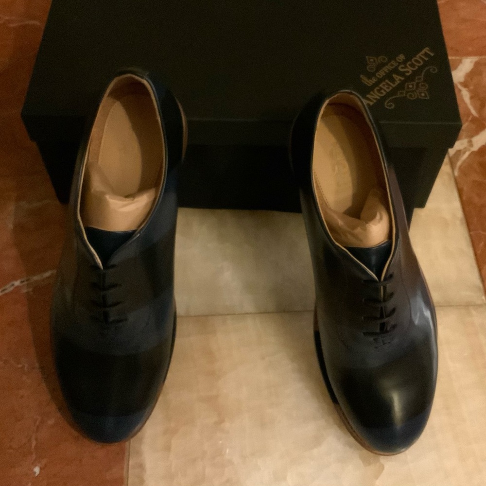 Angela Scott Navy and Black Leather Oxfords - Women